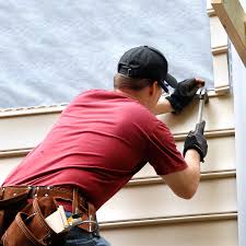 Best Engineered Wood Siding  in Bloomington, TX